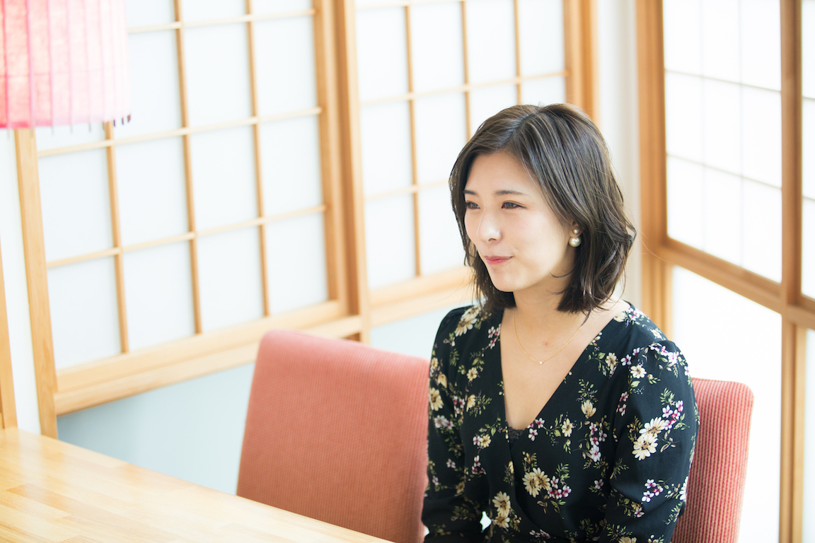 星綾美さん インタビュー風景