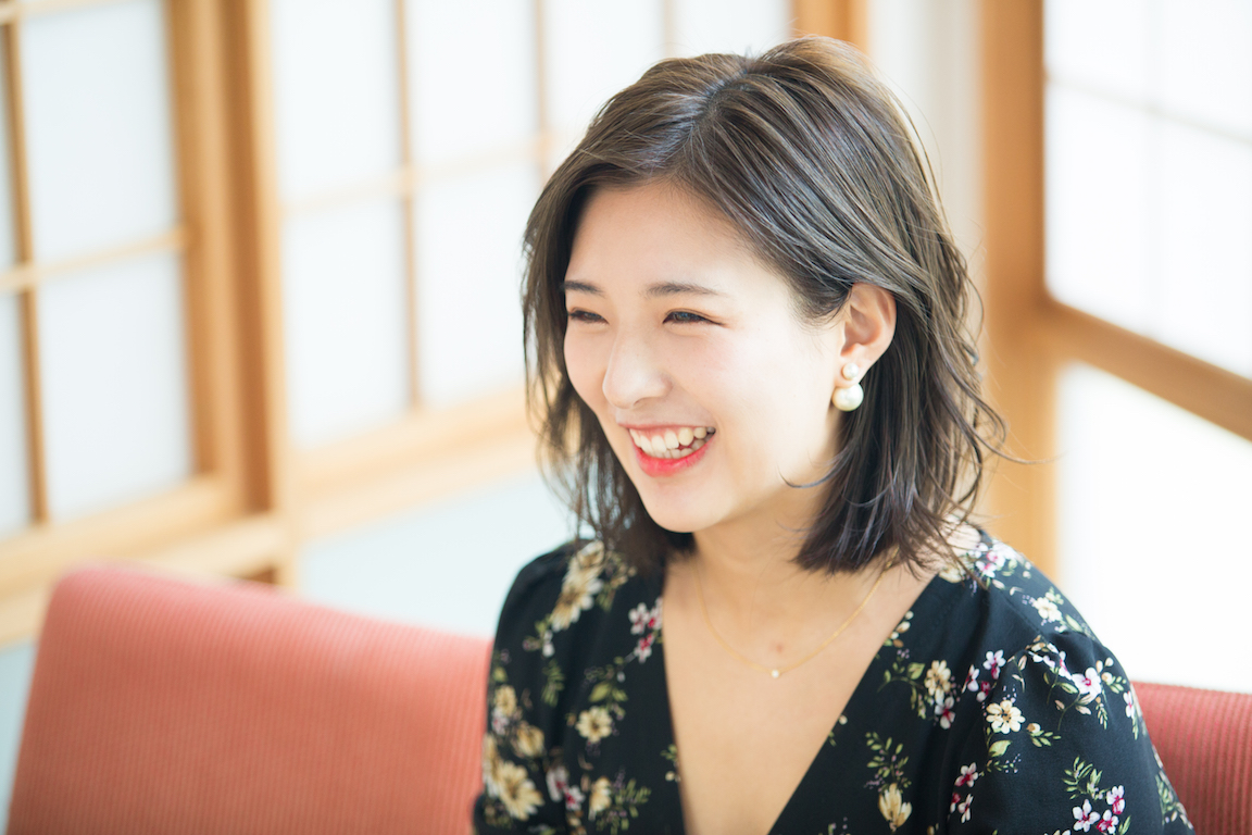 星綾美さん インタビュー風景