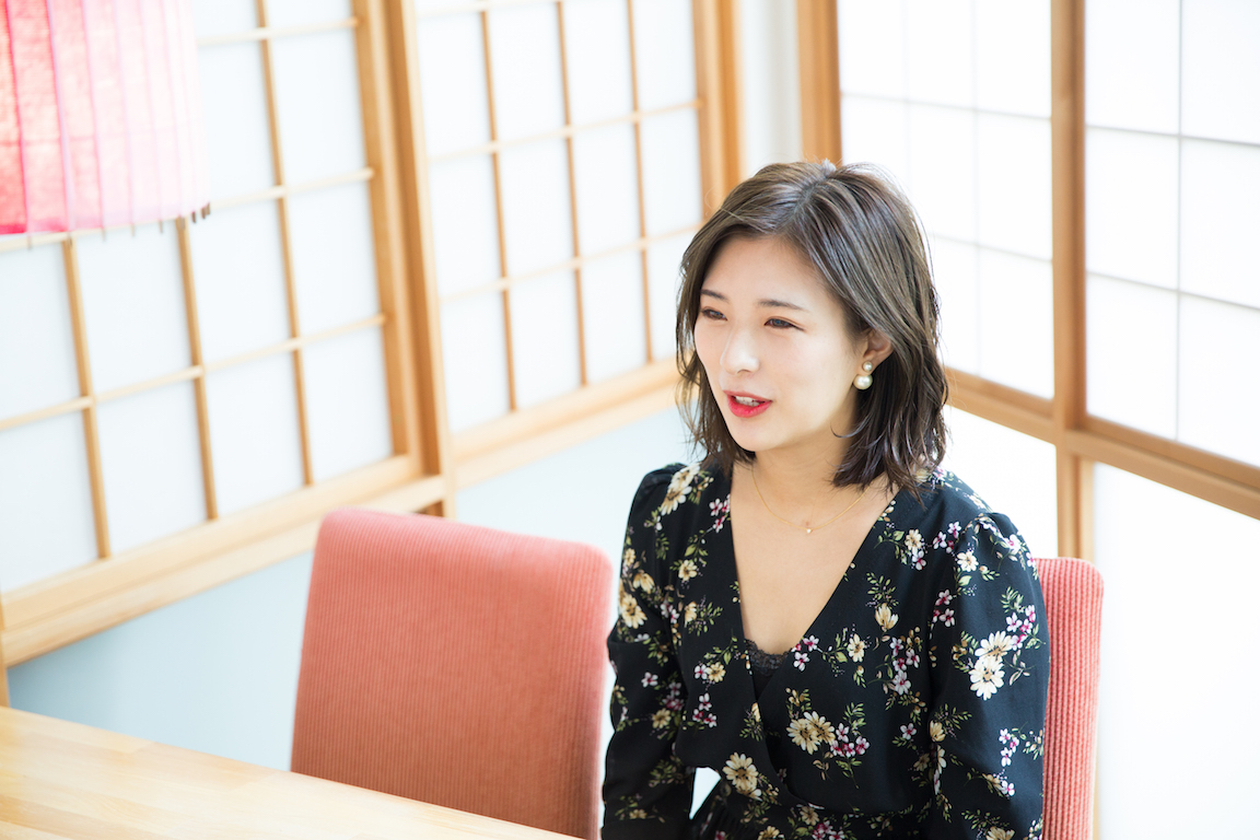 星綾美さん インタビュー風景