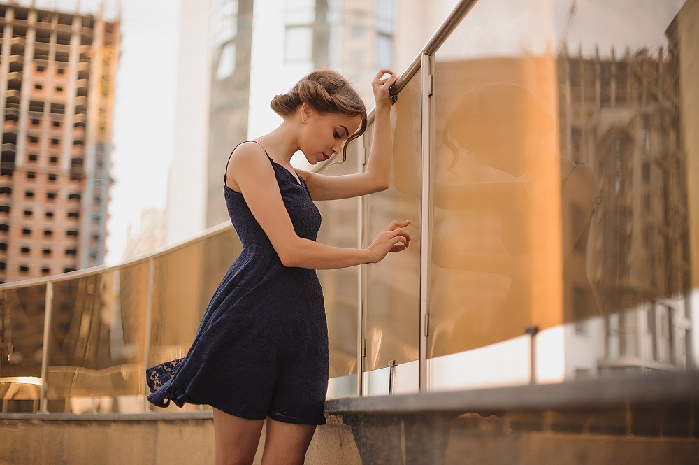 ミニスカートのドレス